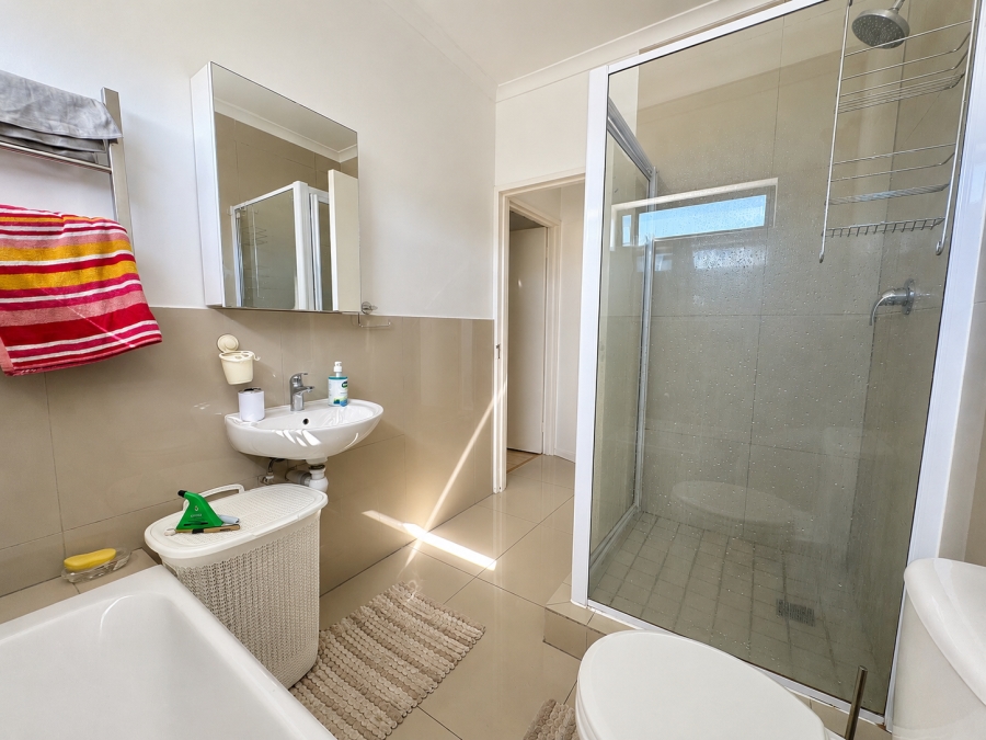 To Let 2 Bedroom Property for Rent in Big Bay Western Cape